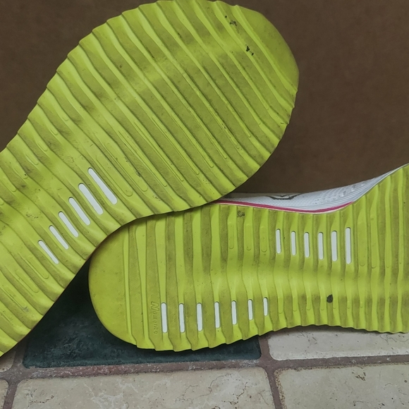 New Balance Running Shoes Fuel Cell Echo W White Multi - Picture 6 of 8